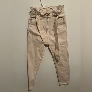 Sezane Austin trousers in beige.